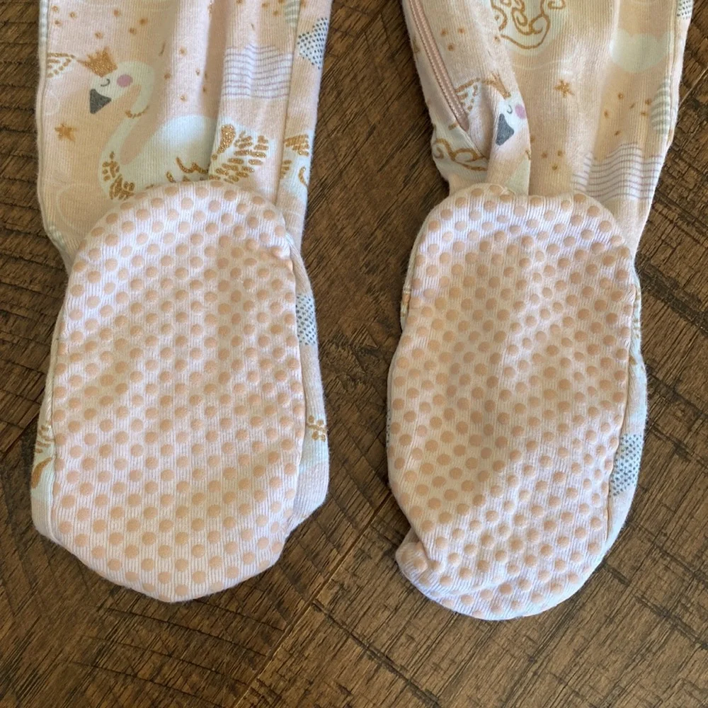The Children’s Place Swan Zip up Pajamas